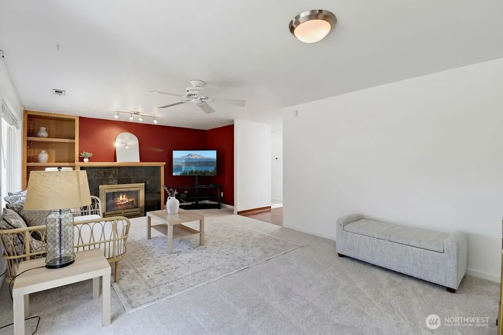 12512 SE 275th Place Kent WA 98030
