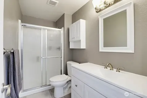 12512 SE 275th Place Kent WA 98030