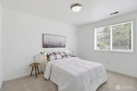 12512 SE 275th Place Kent WA 98030