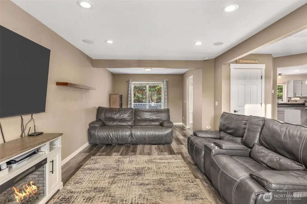 10205 216th Avenue E Bonney Lake WA 98391