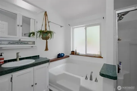 18908 SE 116th Place Issaquah WA 98027