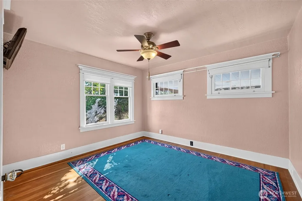 1372 Marion Street Enumclaw WA 98022