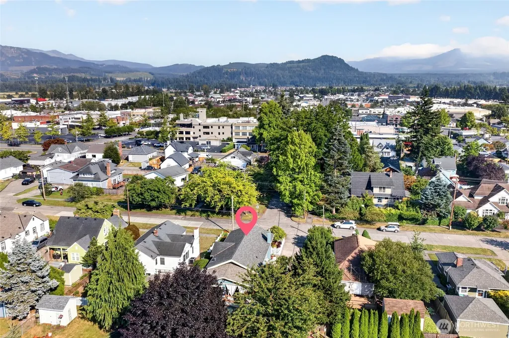 1372 Marion Street Enumclaw WA 98022