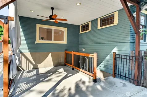 1372 Marion Street Enumclaw WA 98022