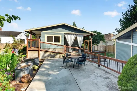 1372 Marion Street Enumclaw WA 98022