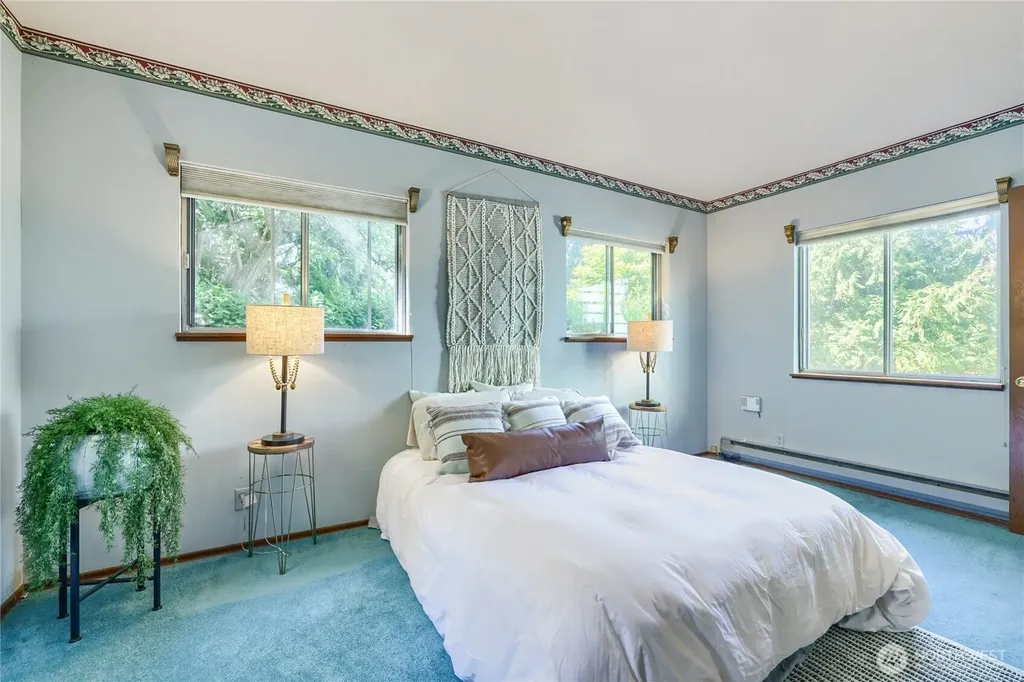 7637 NE 165th Street Kenmore WA 98028