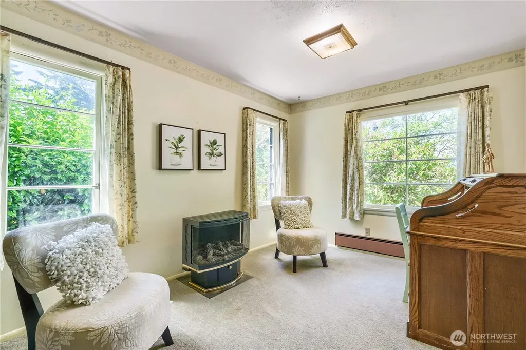 7637 NE 165th Street Kenmore WA 98028