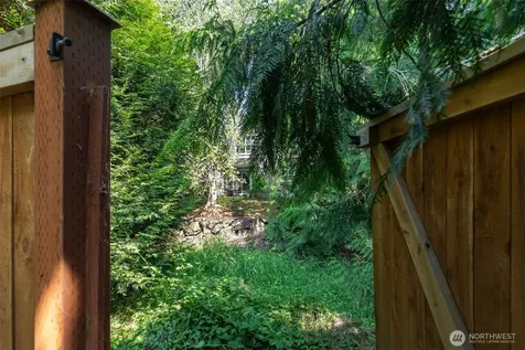 9216 157th Place NE Redmond WA 98052