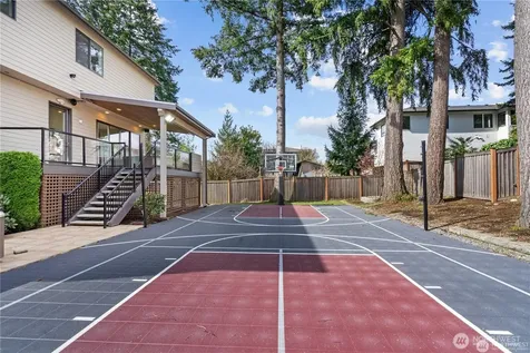 11262 SE 34th Street Bellevue WA 98004