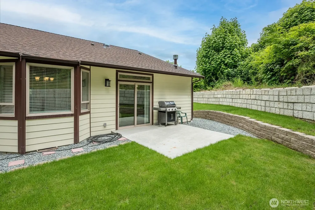 2820 256th Street NW Stanwood WA 98292