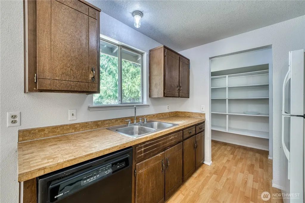 410 El Camino Drive Sequim WA 98382