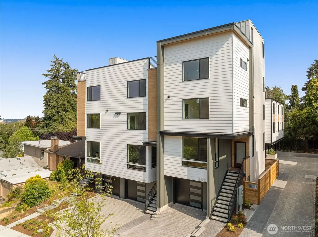 1912 Ferry Avenue SW Seattle WA 98116