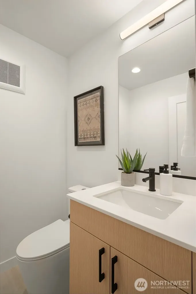 1912 Ferry Avenue SW Seattle WA 98116