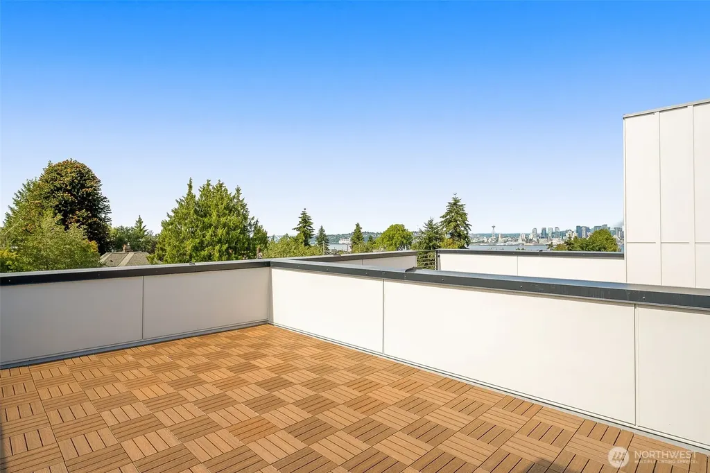 1912 Ferry Avenue SW Seattle WA 98116