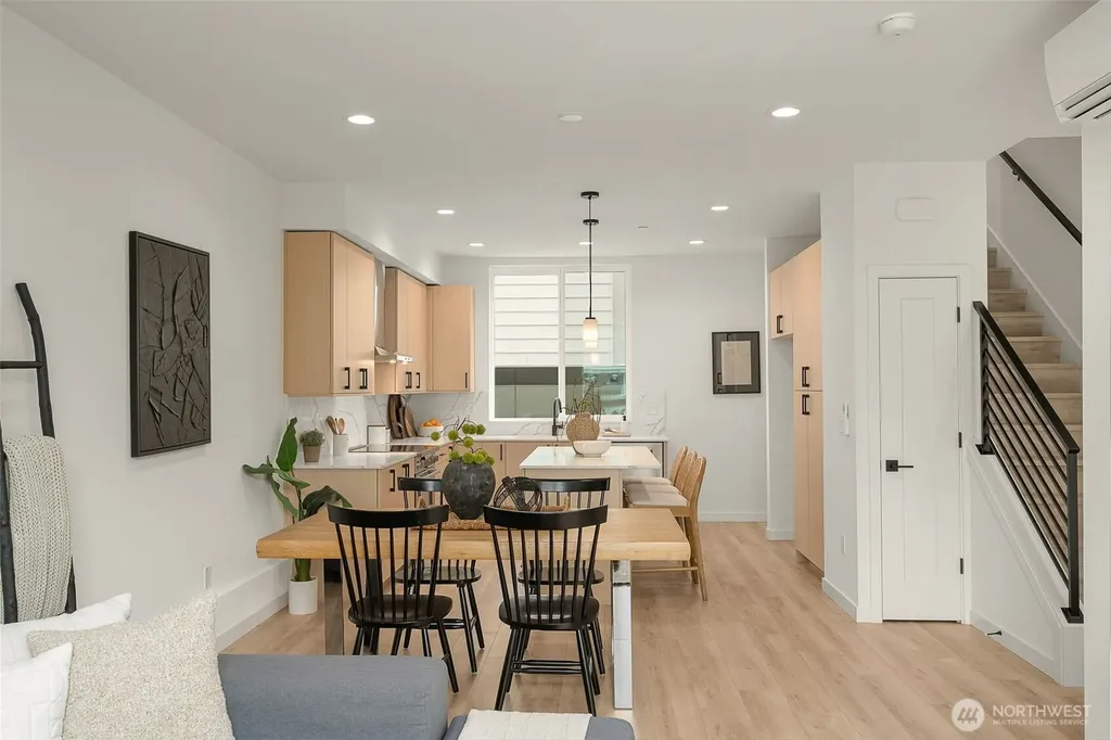 1912 Ferry Avenue SW Seattle WA 98116