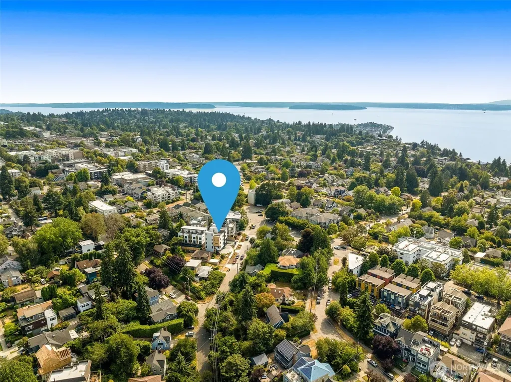 1912 Ferry Avenue SW Seattle WA 98116