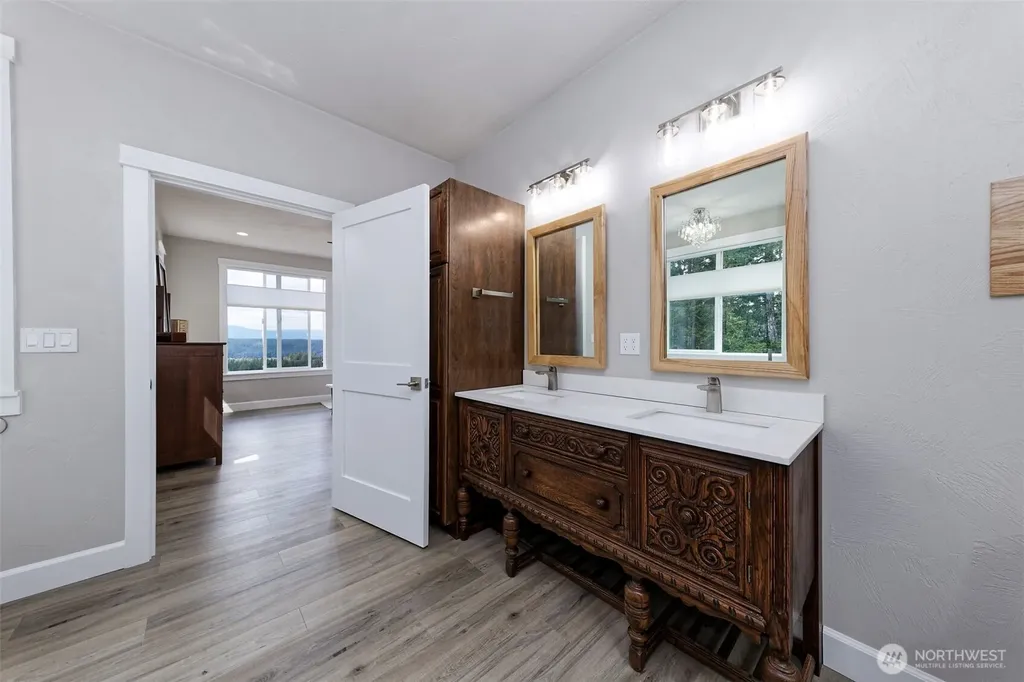 551 E Hyland Drive Union WA 98592