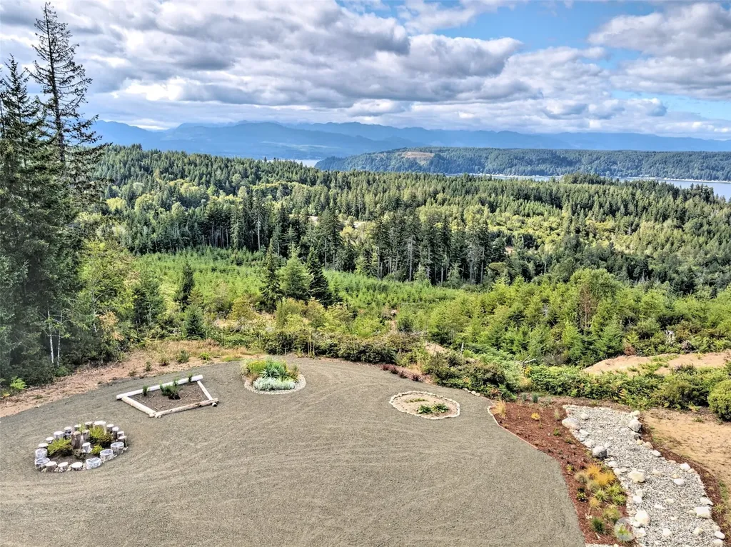 551 E Hyland Drive Union WA 98592