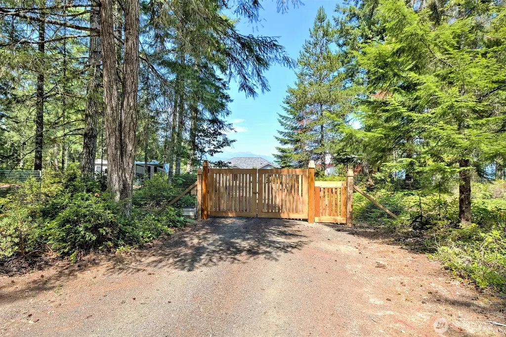 551 E Hyland Drive Union WA 98592