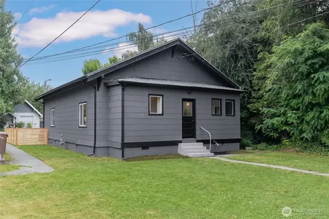 4015 S Yakima Avenue Tacoma WA 98418