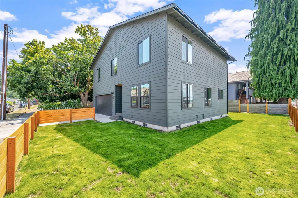 302 E Pine Street Centralia WA 98531