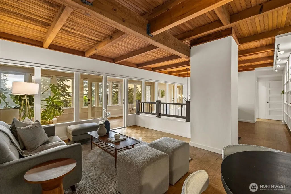 9674 50th Avenue SW Seattle WA 98136