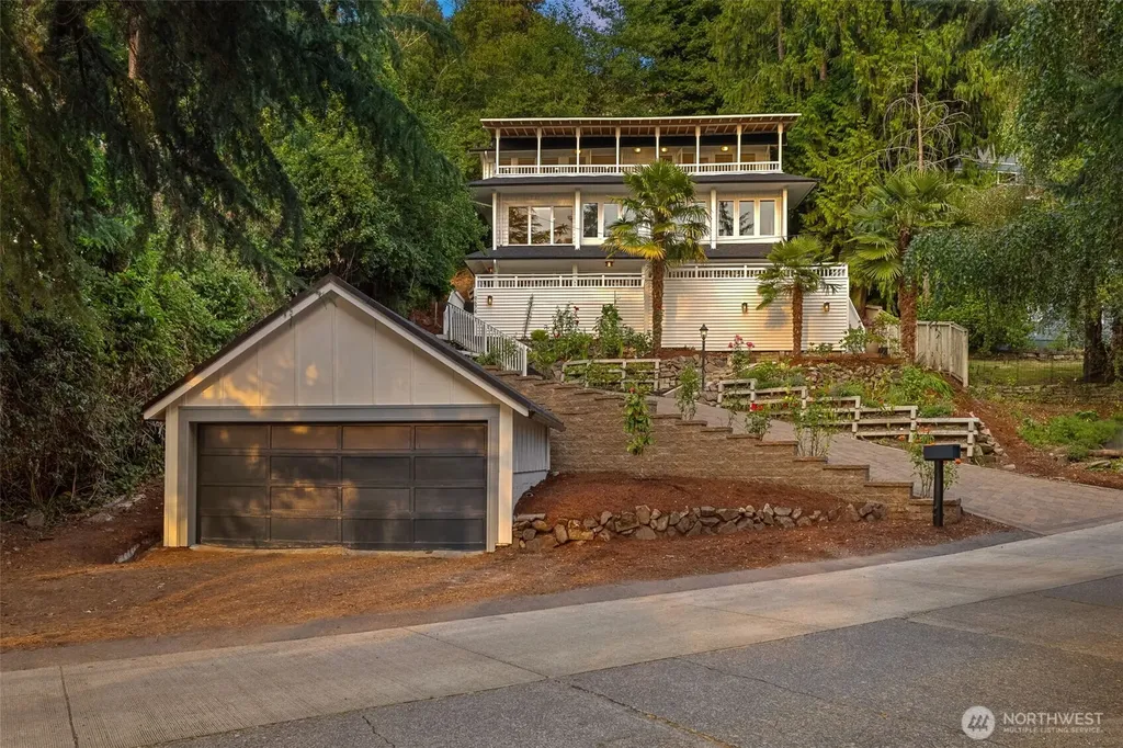 9674 50th Avenue SW Seattle WA 98136