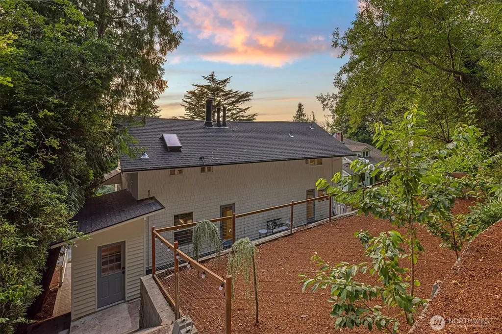 9674 50th Avenue SW Seattle WA 98136
