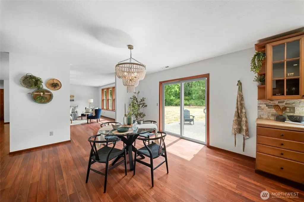 5542 Meadowood Lane NE Olympia WA 98506