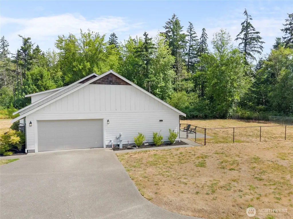 5542 Meadowood Lane NE Olympia WA 98506