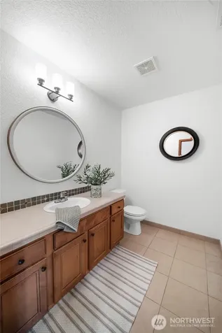 5542 Meadowood Lane NE Olympia WA 98506