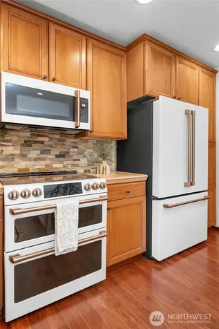 5542 Meadowood Lane NE Olympia WA 98506