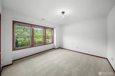5542 Meadowood Lane NE Olympia WA 98506