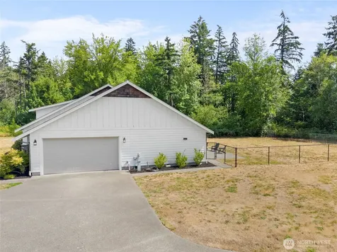 5542 Meadowood Lane NE Olympia WA 98506