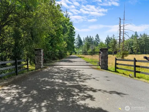 5542 Meadowood Lane NE Olympia WA 98506