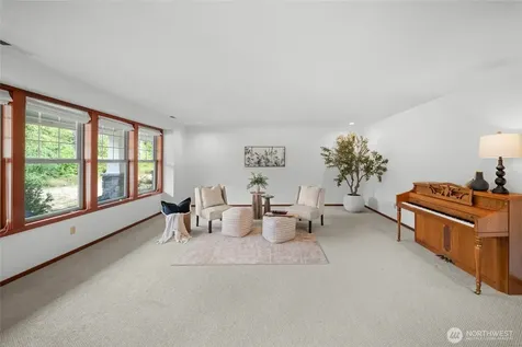 5542 Meadowood Lane NE Olympia WA 98506