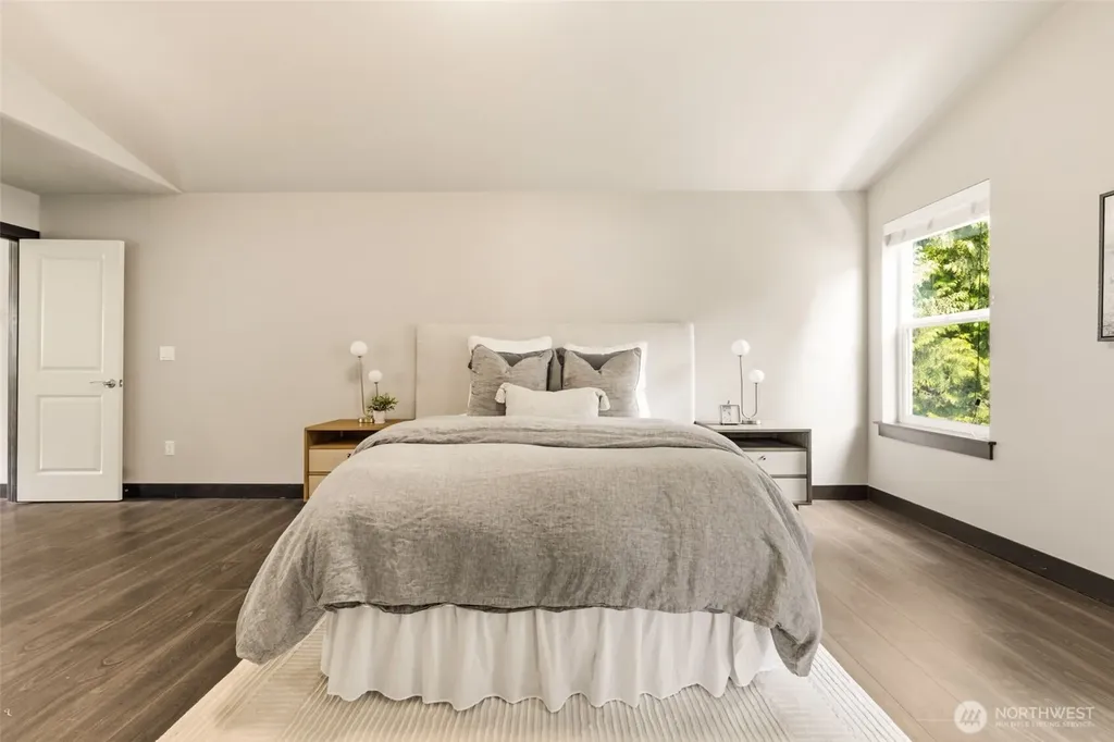 19311 Meridian Drive SE Bothell WA 98012