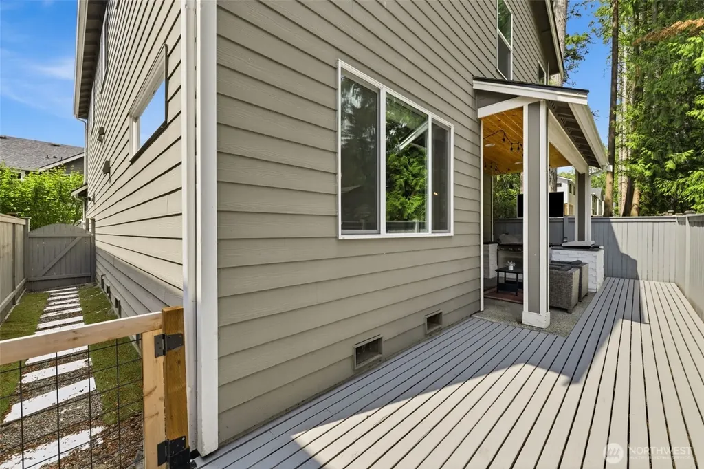 19311 Meridian Drive SE Bothell WA 98012