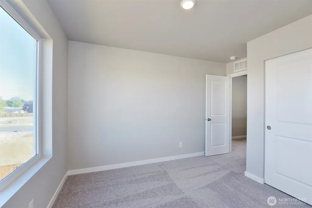 9727 Hay Street SE Yelm WA 98597