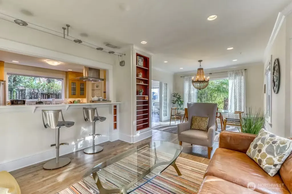 462 N 44th Street Seattle WA 98103