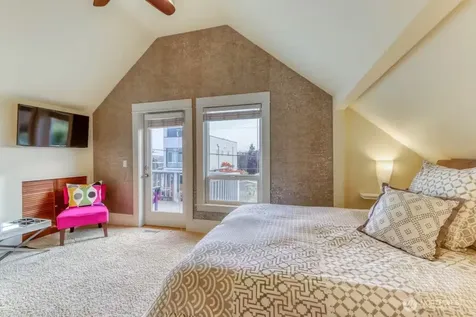 462 N 44th Street Seattle WA 98103