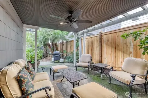 462 N 44th Street Seattle WA 98103