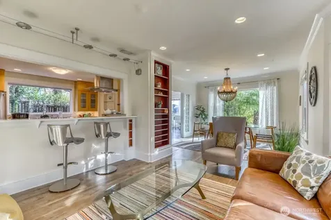 462 N 44th Street Seattle WA 98103