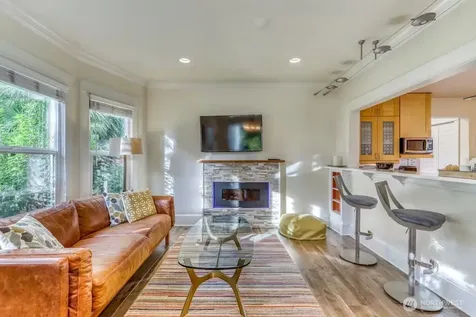 462 N 44th Street Seattle WA 98103