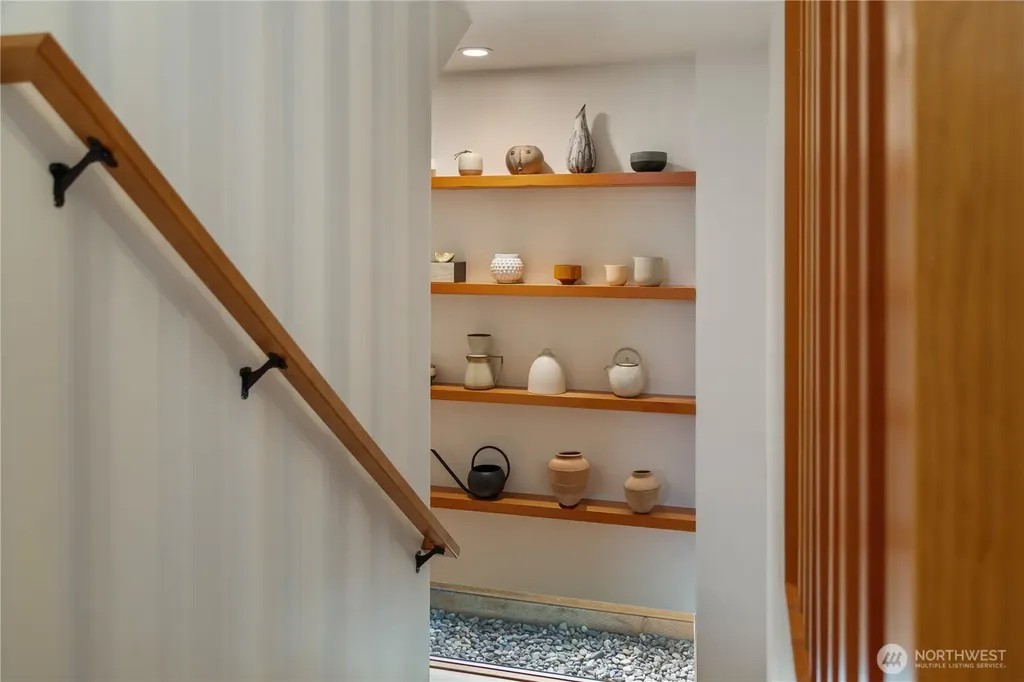 164 Mcgraw Street Seattle WA 98109