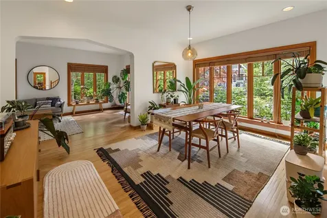 164 Mcgraw Street Seattle WA 98109