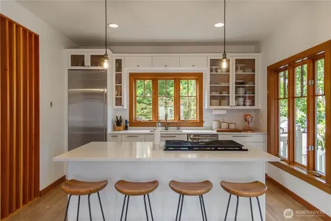 164 Mcgraw Street Seattle WA 98109