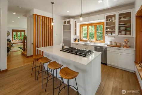 164 Mcgraw Street Seattle WA 98109