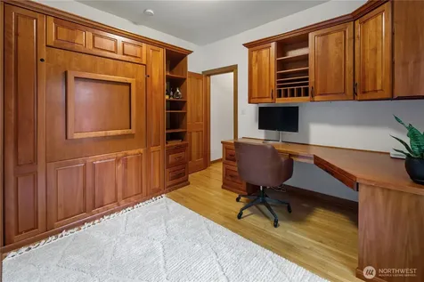 164 Mcgraw Street Seattle WA 98109