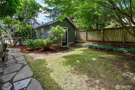 164 Mcgraw Street Seattle WA 98109